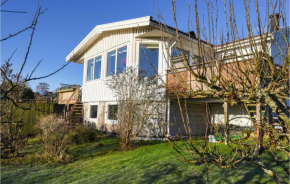 Beautiful home in Hakenäset with Sauna, WiFi and 3 Bedrooms